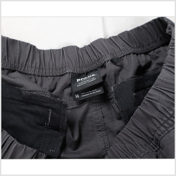 2 PAIRS: Prana Double Peak Women’s Shorts in grey/green EUC W 14 - Picture 4 of 4